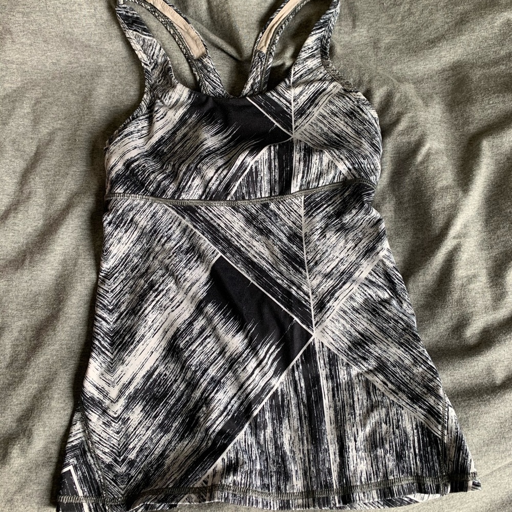 lululemon tank top size 4